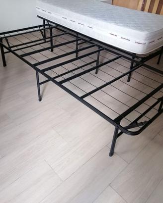 Reti pieghevoli e materasso singolo