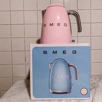 SMEG • bollitore rosa