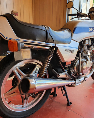 Moto honda cbn 400