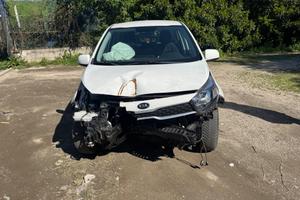 Kia Picanto 1.0 12V 5 porte X Line