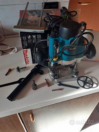 Fresatrice verticale Makita RP110C + 10 frese nuov