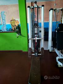 Attrezzatura palestra sala pesi completa