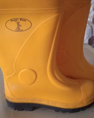 Stivali in gomma N.42 con punta antinfortunistica