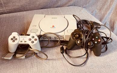 Sony PlayStation 1 - Completa + 2 controller