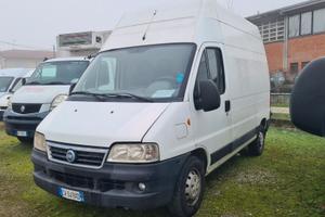 Fiat ducato furgone tetto extra alto passo medio