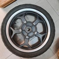 Cerchio ruota posteriore Piaggio Mp3 2014 LT