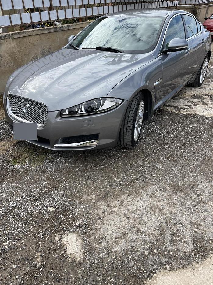 Jaguar XF 2ª serie (X260)