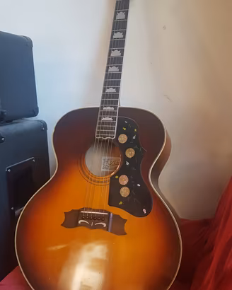 Chitarra acustica ARIA jumbo 1976