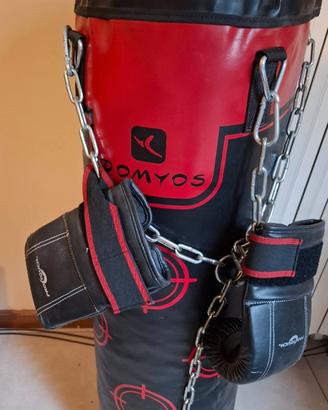 Sacco boxe con gancio+2 paia di guanti+staffa