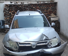 Dacia Duster incidentata 2010