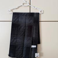 Sciarpa nera e grigia Clayton nuova