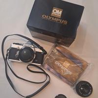Macchina fotografica manuale Olympus OM-1