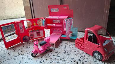 Barbie Sisters Life in The Dreamhouse Camper
