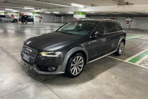 Audi A4 Allroad  FULL 2013