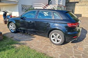 AUDI A3 S TRONIC 1.6 TDI 116 CV
