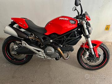 Ducati Monster 696+