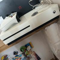 Xbox one con joystick e giochi