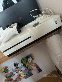 Xbox one con joystick e giochi