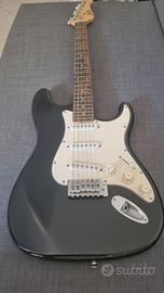 Chitarra elettrica usata