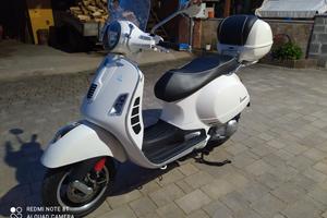 vespa gts 300