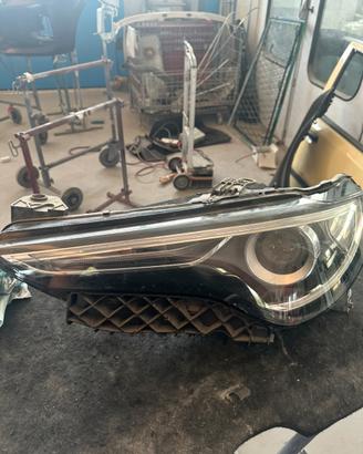 Faro alfa romeo stelvio