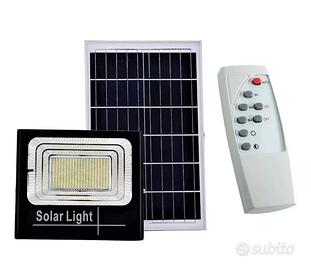 Faro Led 200w con Pannello Solare luce Fredda FARE