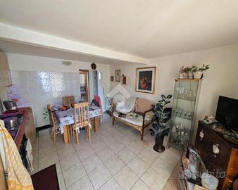 3 LOCALI A CORIANO