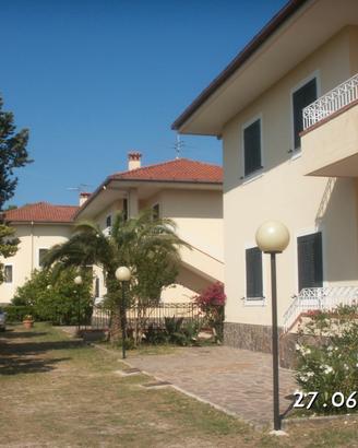 A 200 m. dal mare villette in parco