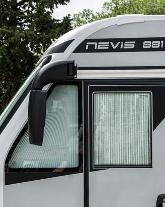 MCLOUIS NEVIS 881