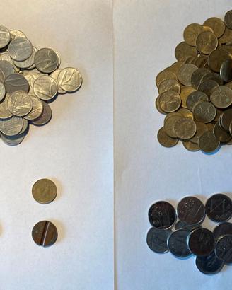506 monete mondo e  208 monete lire repubblica