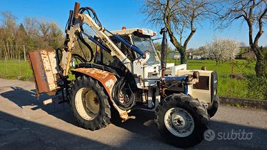 Trattore agricolo Lamborghini 660 DT 4x4