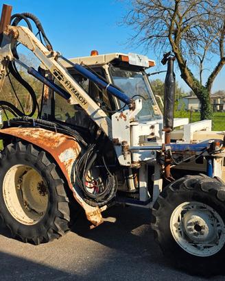 Trattore agricolo Lamborghini 660 DT 4x4