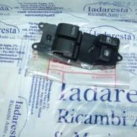 Pulsantiera anteriore sx toyota yaris 848201010