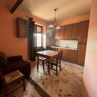 A/734 Arredato con ascensore pressi Via Mattarella