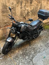 Benelli Leoncino 125