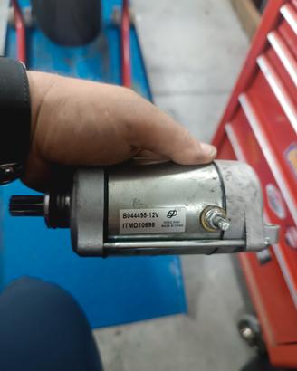 Motorino avviamento tuono v4