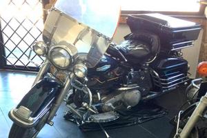 Harley-Davidson Electra Glide police accensione