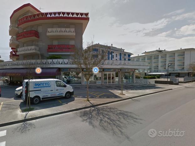 JESOLO LIDONA - ZONA EST (PIAZZA TORINO) - MAGAZZI