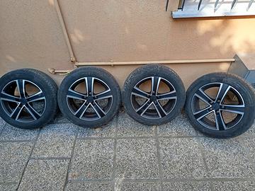 Cerchi in lega da 16 con gomme estive uniroyal