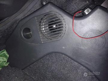 subwoofer fiat punto ( 2000 )