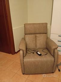 Poltrona reclinabile elettrica