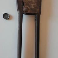 Pinza per piombatura