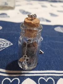 portachiavi bottiglietta con caffè 