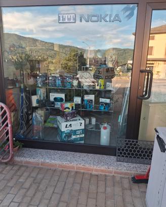 intero stock da negozio elettrodomestici 