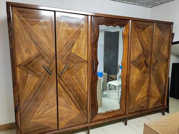 mobile vintage anni 50 ben conservato 