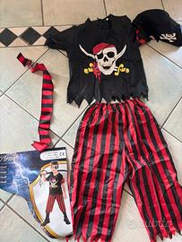 Vestito di Carnevale da pirata 7/9 anni