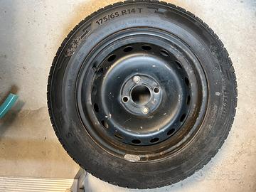 Cerchi e gomme R14