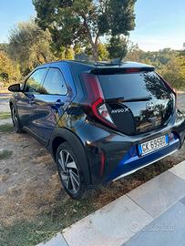 Toyota aygo x , lounge cambio automatico