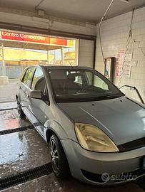 Ford Fiesta 1.2 75 CV