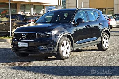 VOLVO XC40 T2 Geartronic Momentum Core
